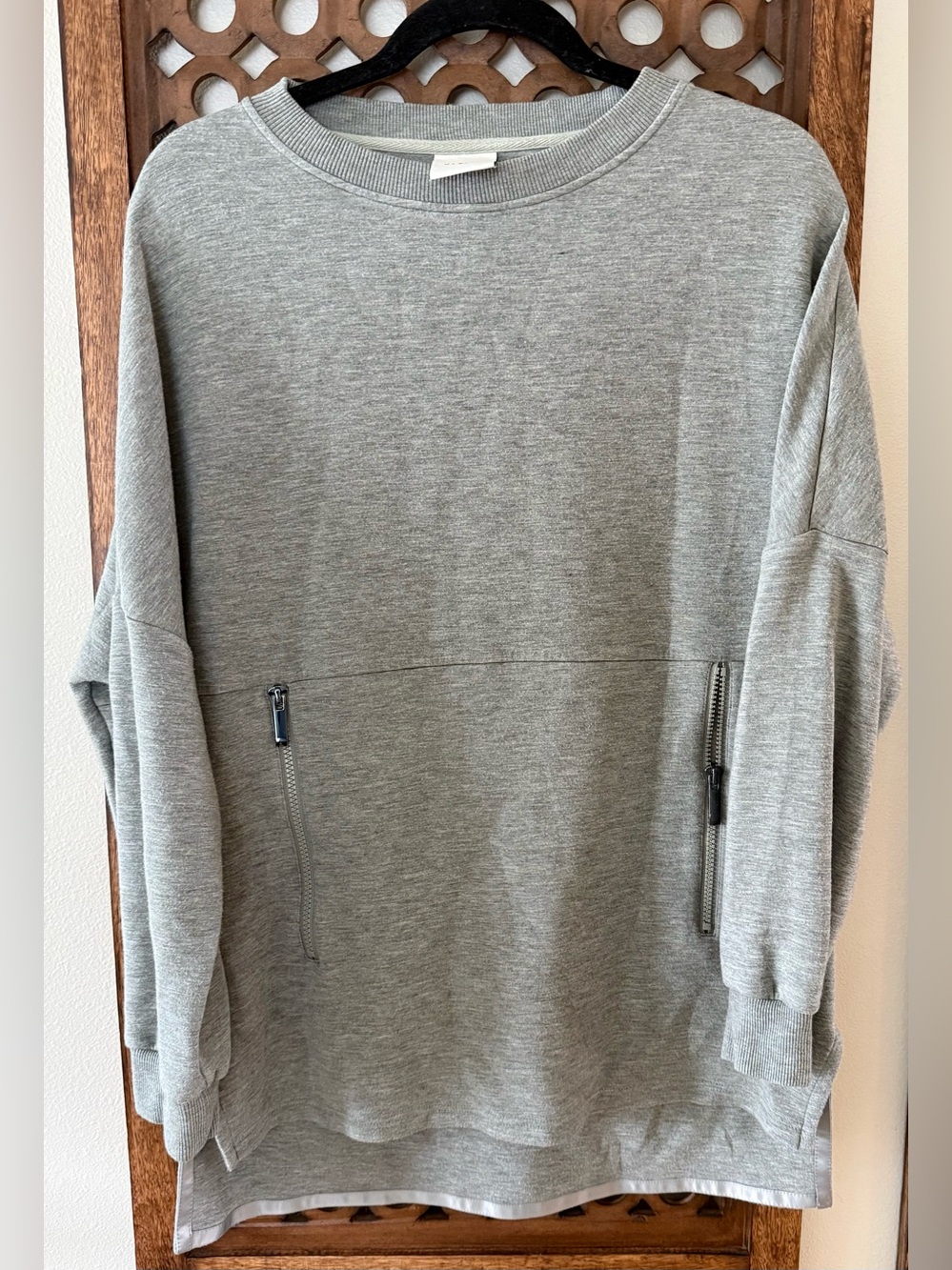 Varley Gray Crewneck Sweatshirt with Zip Pockets